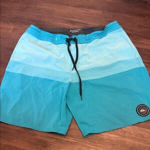 Quiksilver Men's Aqua Gradient Board Shorts